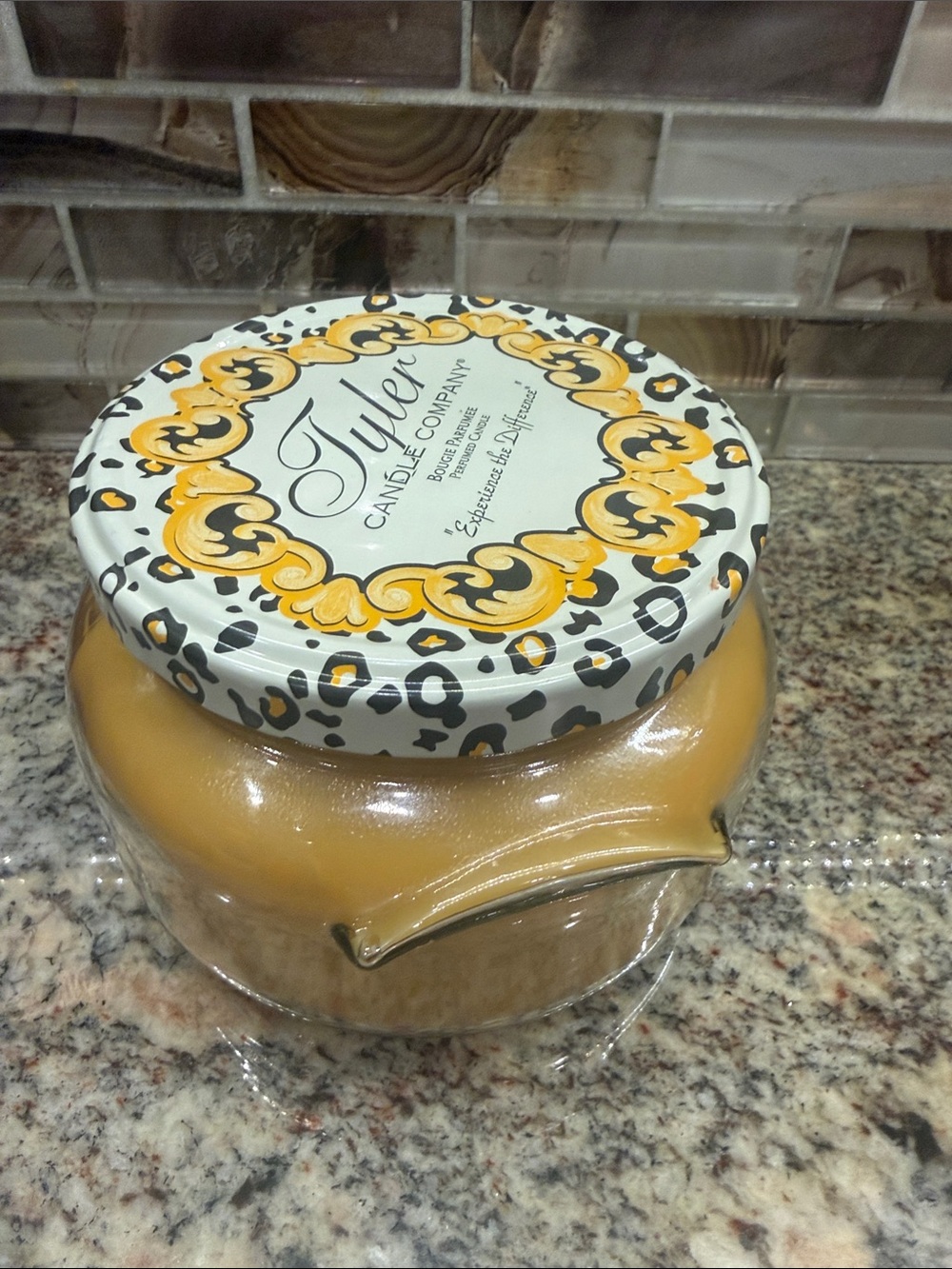 New 22 oz Tyler Candle TwentyFourSeven Glam